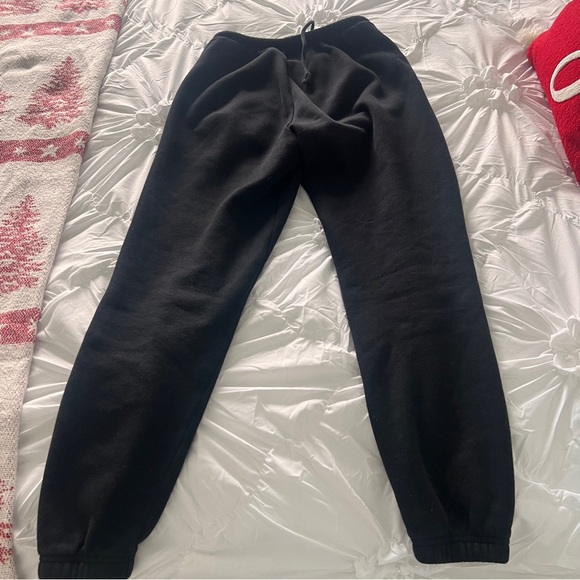 SKIMS - Black Sweatpants - Picture 4 of 4